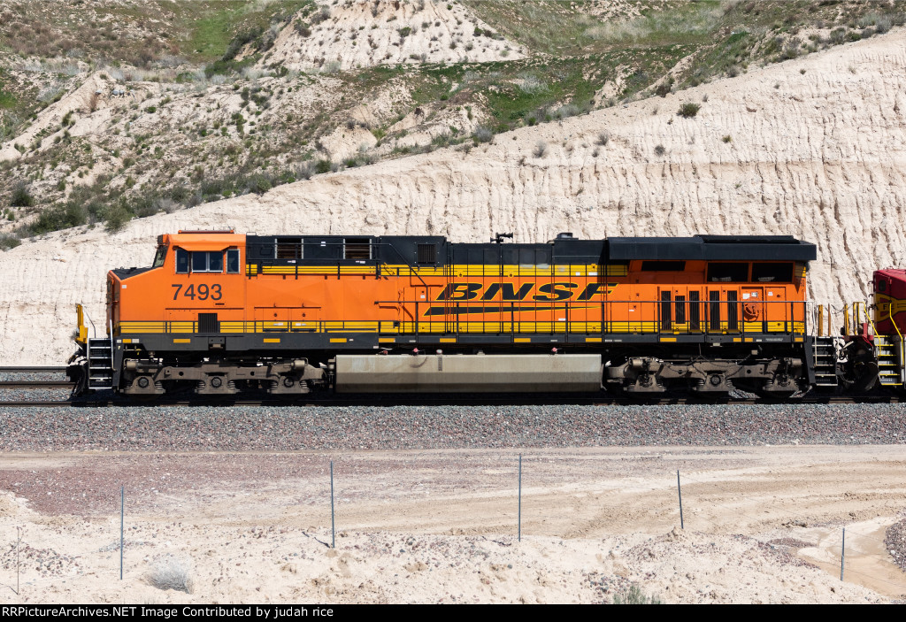 BNSF 7493